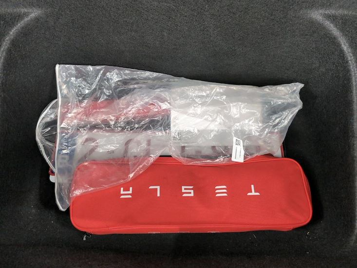 Tesla Model Y — photo 11