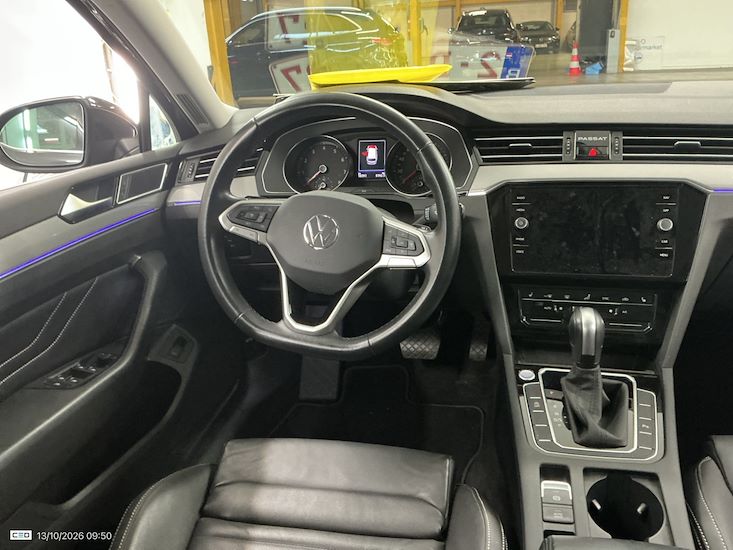 Volkswagen Passat — photo 6