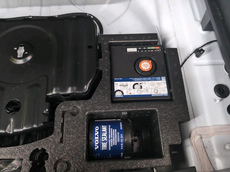 Volvo Xc40 — photo 10