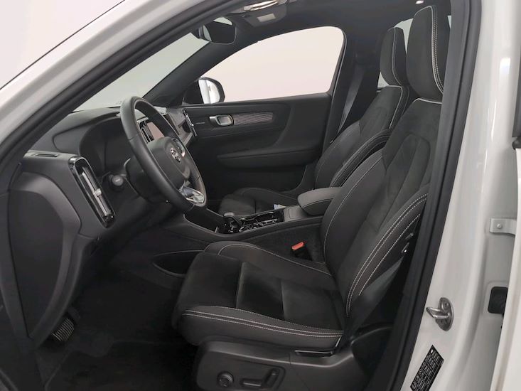 Volvo Xc40 — photo 5
