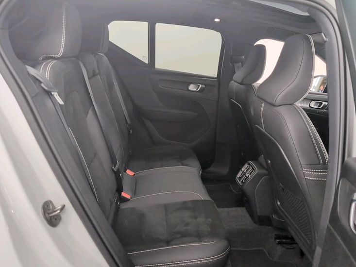 Volvo Xc40 — photo 6