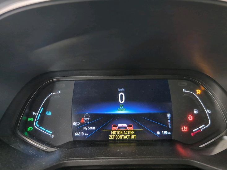 Renault Clio — photo 9