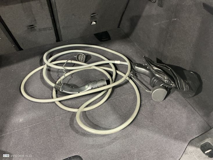 Bmw Ix3 — photo 15