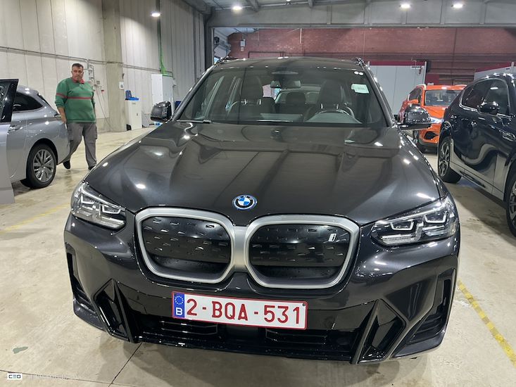 Bmw Ix3 — photo 2