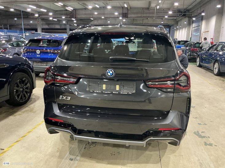Bmw Ix3 — photo 5