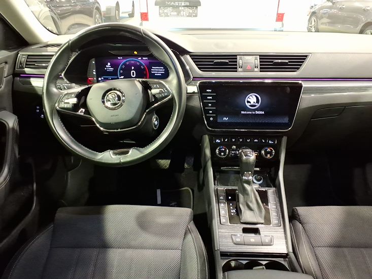 Skoda Superb — photo 6