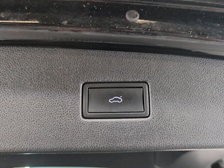Volkswagen Tiguan — photo 14