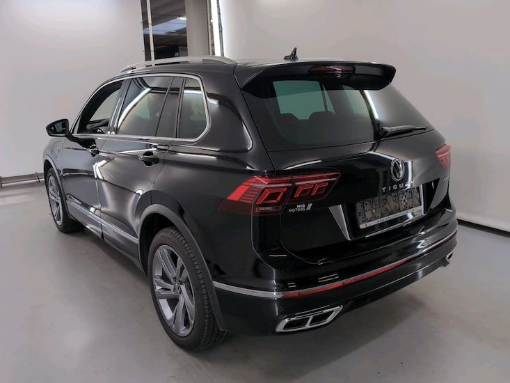 Volkswagen Tiguan — photo 3