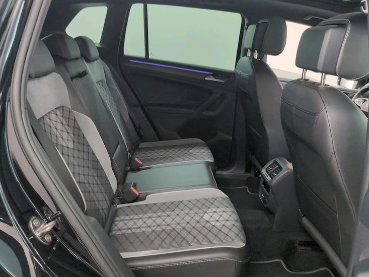 Volkswagen Tiguan — photo 6