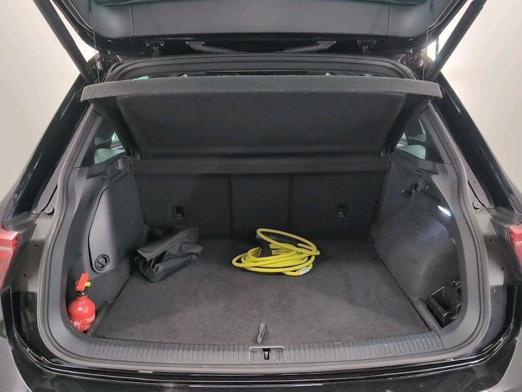 Volkswagen Tiguan — photo 7