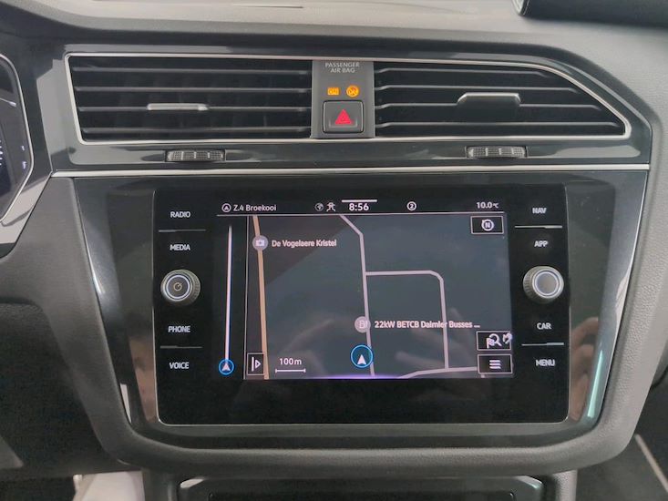 Volkswagen Tiguan — photo 9
