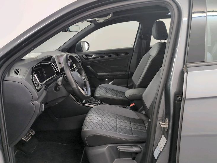 Volkswagen T-Roc — photo 5