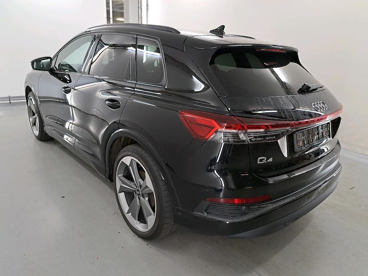 Audi Q4 — photo 3