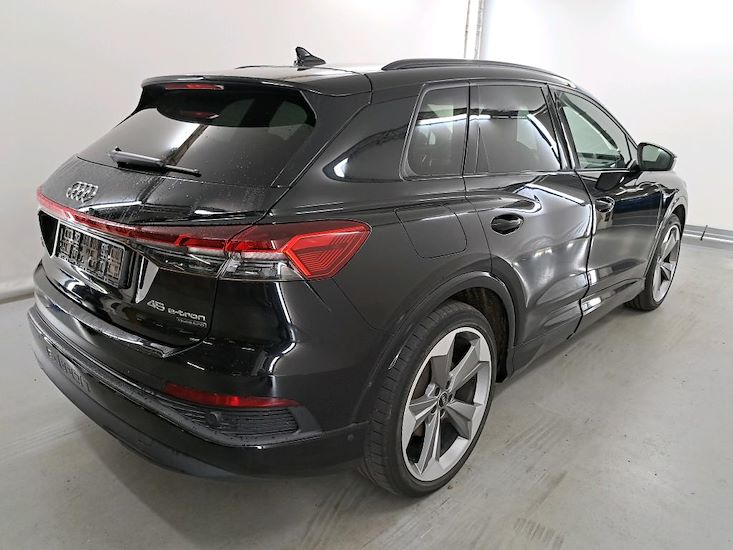 Audi Q4 — photo 4