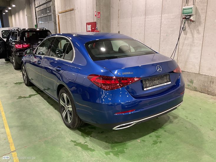 Mercedes-Benz C-Class — photo 3