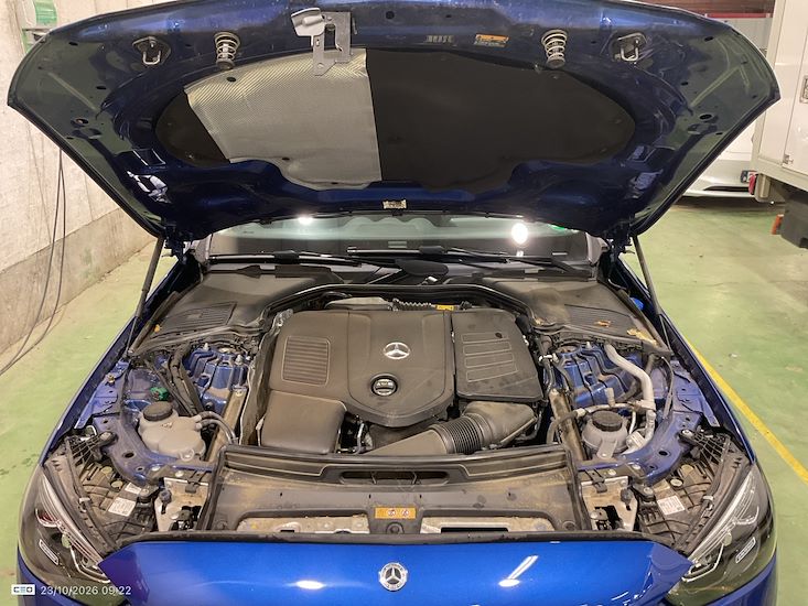 Mercedes-Benz C-Class — photo 6