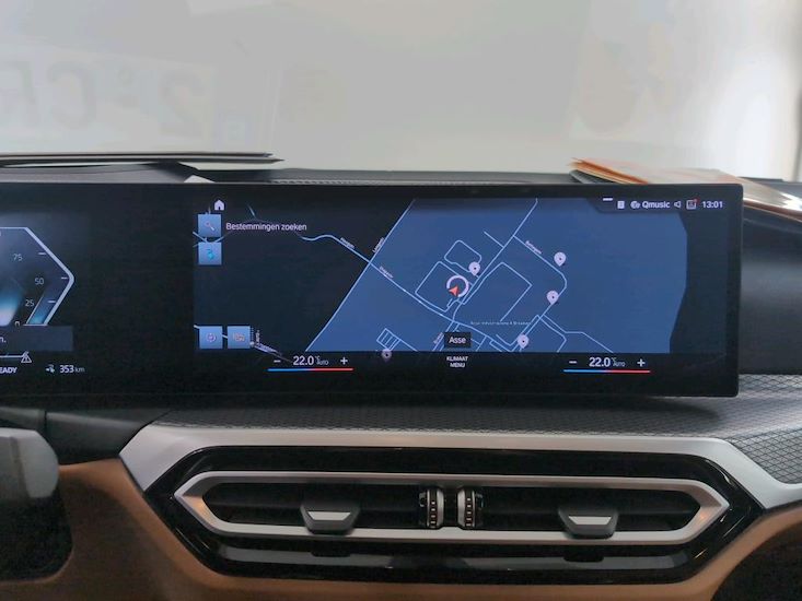 Bmw I4 — photo 9
