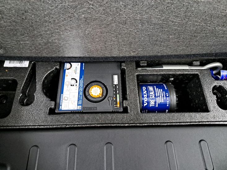 Volvo Xc40 — photo 11