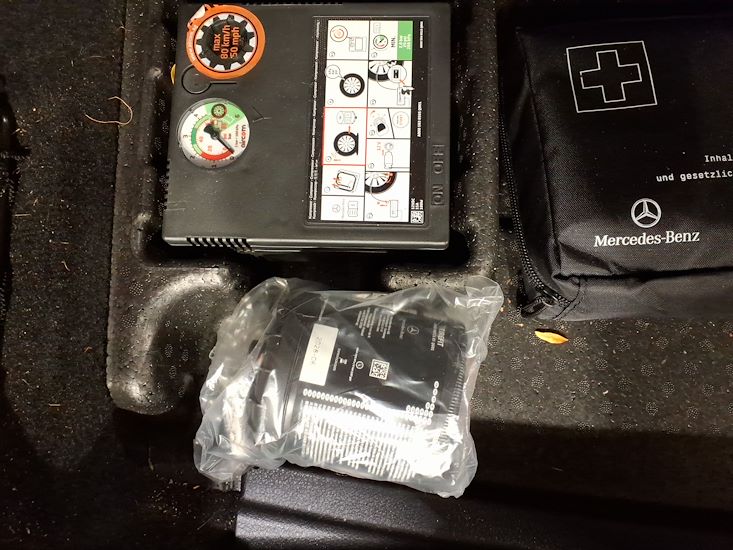 Mercedes-Benz Eqa — photo 11