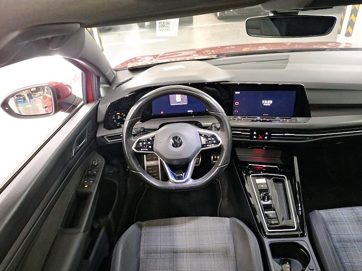 Volkswagen Golf — photo 8