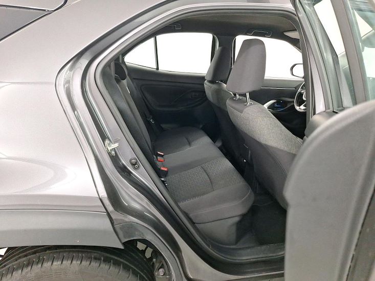 Toyota Yaris — photo 6