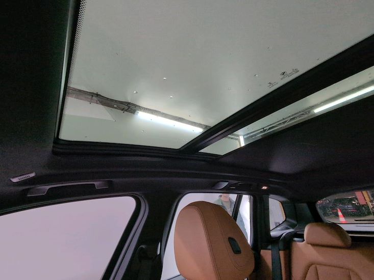Bmw Ix3 — photo 13
