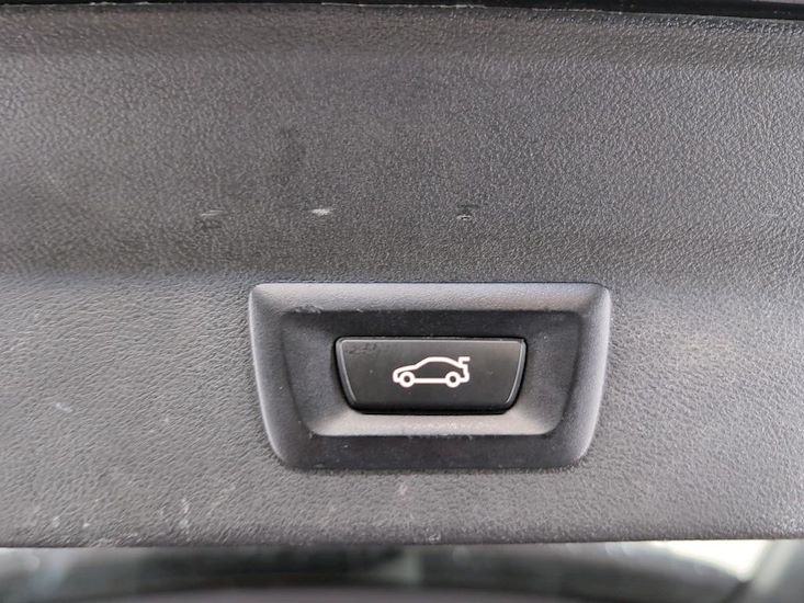 Bmw Ix3 — photo 14