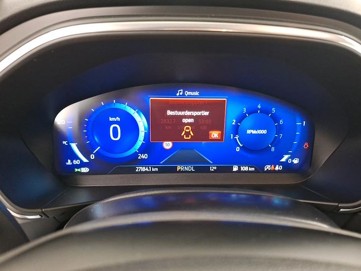 Ford Focus — photo 10