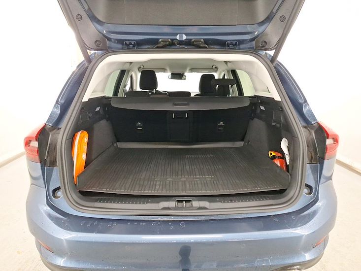 Ford Focus — photo 7