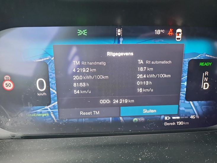 Volvo Ex40 — photo 10