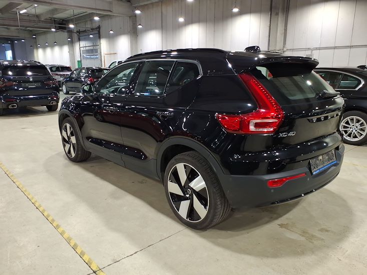 Volvo Xc40 — photo 2