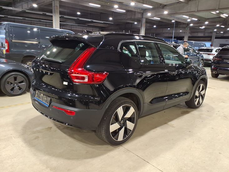Volvo Xc40 — photo 4