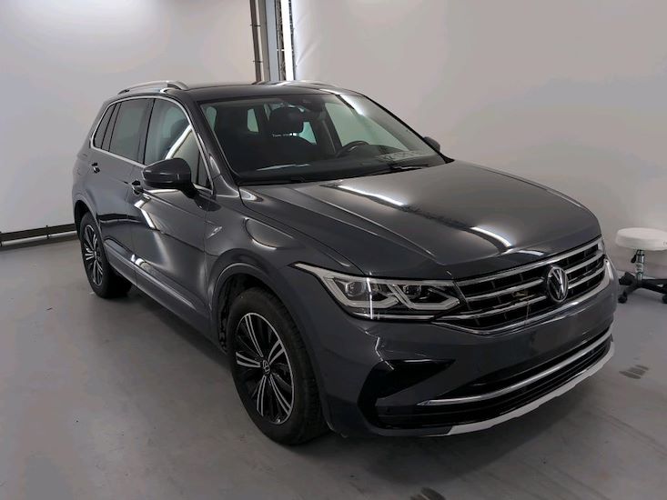 Volkswagen Tiguan — photo 2