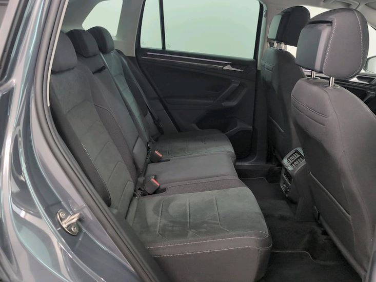Volkswagen Tiguan — photo 6