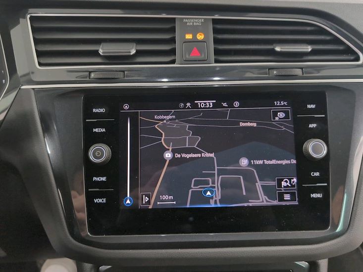 Volkswagen Tiguan — photo 9