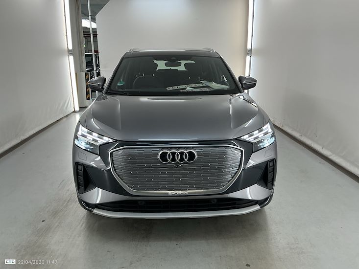 Audi Q4 — photo 2