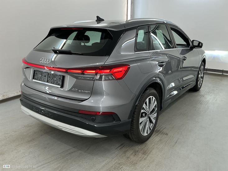 Audi Q4 — photo 4