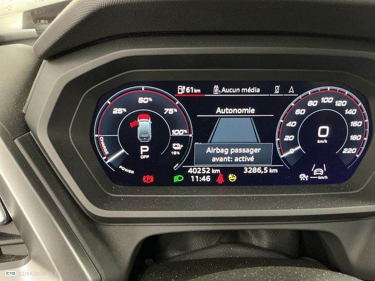 Audi Q4 — photo 8