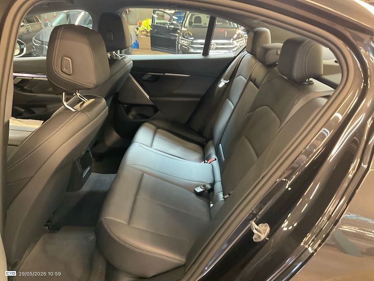 Bmw I5 — photo 11
