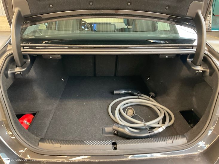 Bmw I5 — photo 12