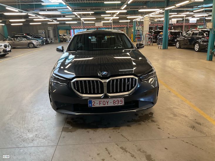 Bmw I5 — photo 2