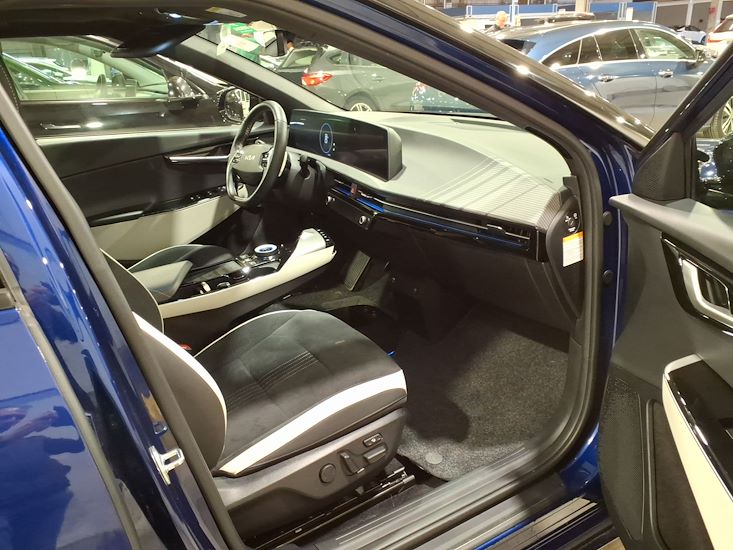 Kia Ev6 — photo 7