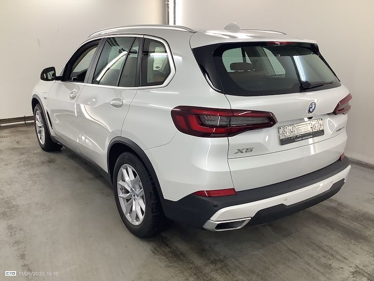 Bmw X5 — photo 3