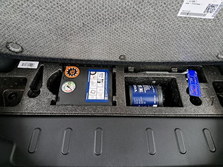 Volvo Xc40 — photo 11