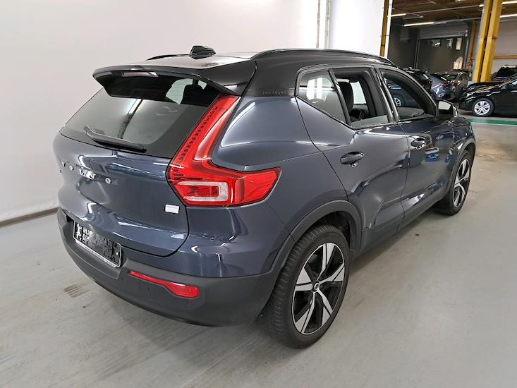Volvo Xc40 — photo 4