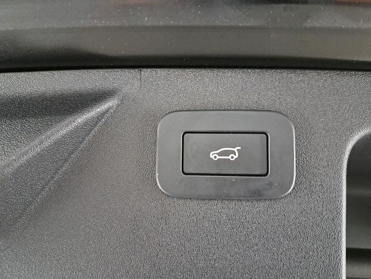 Land Rover Discovery — photo 11