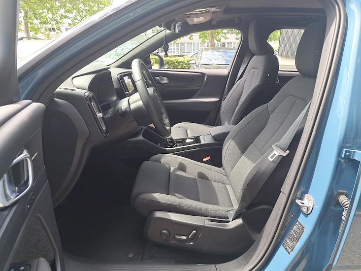 Volvo Xc40 — photo 5