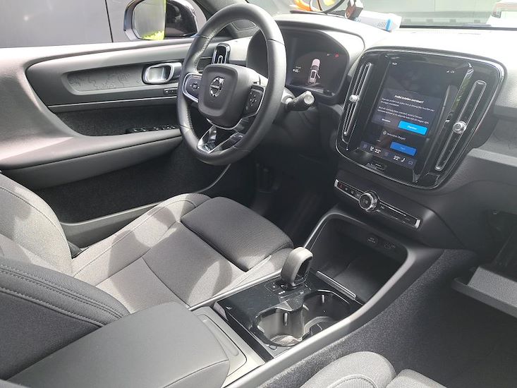 Volvo Xc40 — photo 8