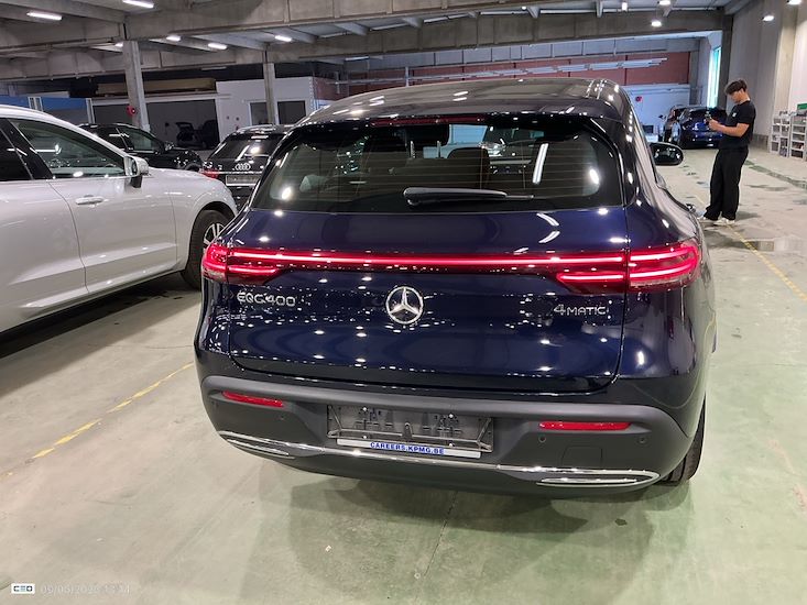 Mercedes-Benz Eqc — photo 5