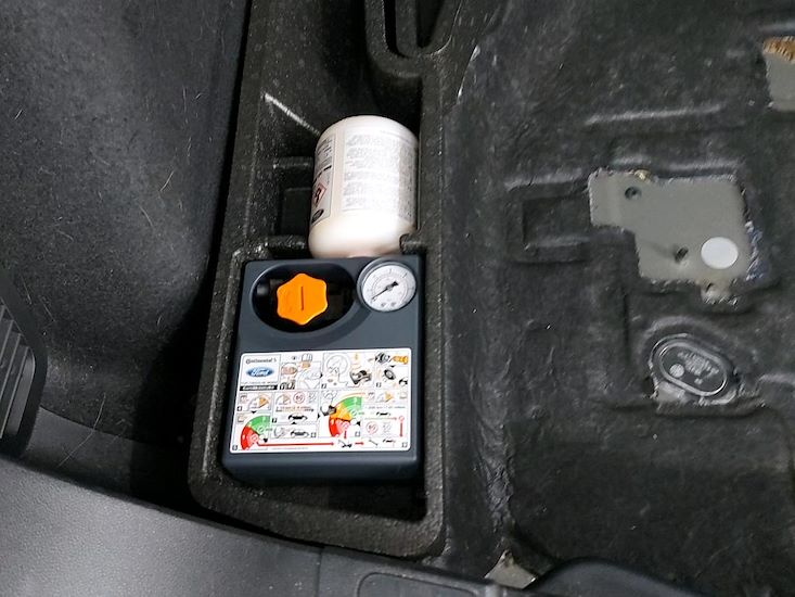 Ford Kuga — photo 11